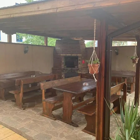 къща нанси Къща за гости