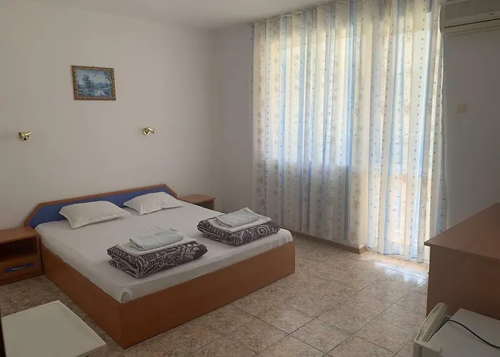 Gasthuis къща нанси Sunny Beach